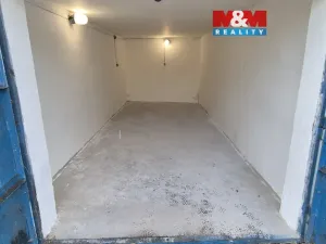 Pronájem garáže, Ostrava, V Zahradách, 19 m2