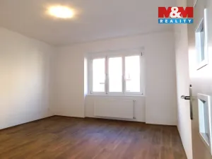 Pronájem bytu 3+1, Cheb, Valdštejnova, 86 m2
