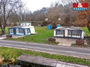 Prodej zahrady, Křešice, 1796 m2