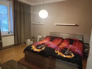 Pronájem bytu 2+1, Ústí nad Labem, Šafaříkovo náměstí, 80 m2