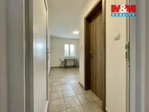 Pronájem bytu 2+kk, Praha - Libuš, U líhní, 22 m2