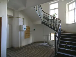 Pronájem bytu 2+kk, Praha - Nusle, Svatoslavova, 43 m2