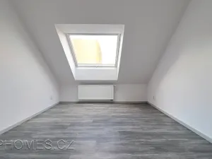 Pronájem bytu 3+kk, Praha - Karlín, Sokolovská, 62 m2