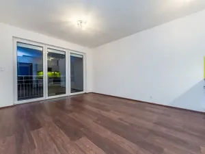 Pronájem bytu 1+kk, Praha - Horní Měcholupy, Mantovská, 40 m2