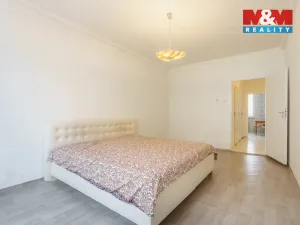 Prodej bytu 2+1, Karlovy Vary, K. Čapka, 55 m2