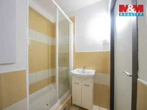 Prodej bytu 2+kk, Děčín - Děčín V-Rozbělesy, Závodní, 42 m2