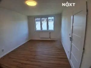 Pronájem bytu 2+1, Hluboká nad Vltavou, Palackého, 51 m2