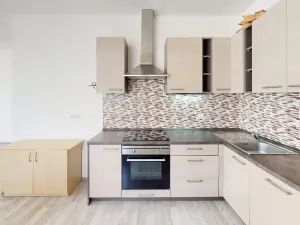 Pronájem bytu 2+kk, Praha - Holešovice, Na Maninách, 65 m2