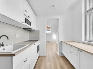 Pronájem bytu 2+1, Praha - Smíchov, Grafická, 64 m2