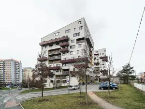 Pronájem bytu 1+kk, Praha - Záběhlice, Na Slatince, 30 m2