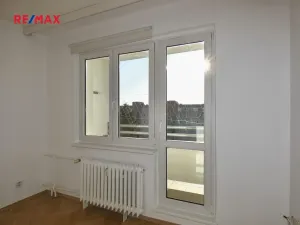 Pronájem bytu 2+1, Praha - Malešice, Káranská, 53 m2