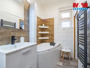 Prodej bytu 3+1, Vyšší Brod, Poschoďová, 92 m2