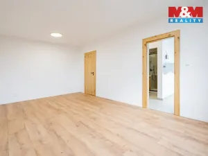 Prodej bytu 2+1, Český Krumlov - Plešivec, Sídliště Plešivec, 57 m2