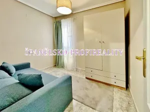 Prodej bytu 3+kk, Torrevieja, Španělsko, 65 m2