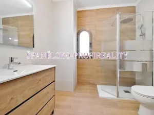 Prodej bytu 4+kk, Alicante, Španělsko, 150 m2