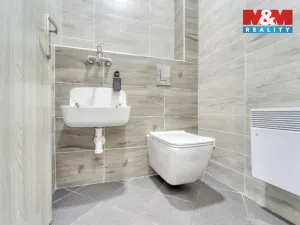 Prodej obchodního prostoru, Stružná, 216 m2