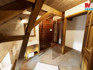 Prodej bytu 4+kk, Kounov, 103 m2