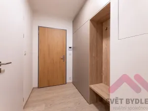 Pronájem bytu 2+kk, Praha - Řepy, Laudova, 60 m2