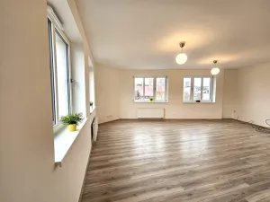 Pronájem bytu 2+kk, Kralupy nad Vltavou, S. K. Neumanna, 53 m2