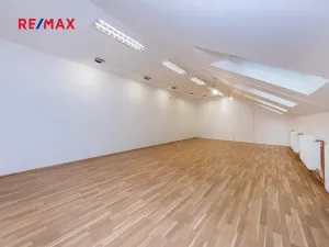 Prodej kanceláře, Praha - Vršovice, 28. pluku, 146 m2