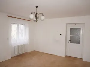 Prodej bytu 2+1, Ostrov, Klínovecká, 67 m2