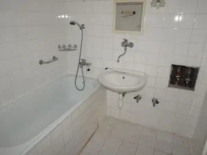 Prodej bytu 2+1, Ostrov, Klínovecká, 67 m2