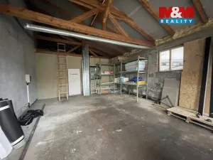 Pronájem skladu, Bašť, Náves, 84 m2
