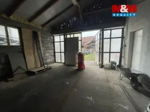 Pronájem skladu, Bašť, Náves, 84 m2