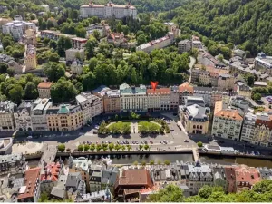 Pronájem obchodního prostoru, Karlovy Vary, Divadelní náměstí, 100 m2