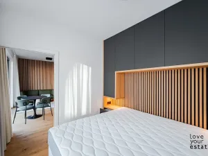 Pronájem bytu 2+kk, Praha - Košíře, Starokošířská, 40 m2