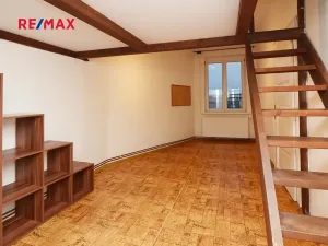 Pronájem bytu 2+1, Praha - Libeň, V mezihoří, 56 m2