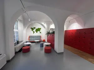 Pronájem kanceláře, Praha - Nové Město, Karlovo náměstí, 1110 m2