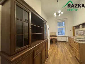 Prodej bytu 2+1, Karlovy Vary, 82 m2