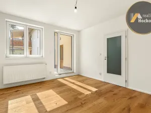 Pronájem bytu 2+1, Jesenice, Do Potočin, 83 m2