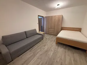 Pronájem bytu 1+1, Otrokovice, Polní, 32 m2