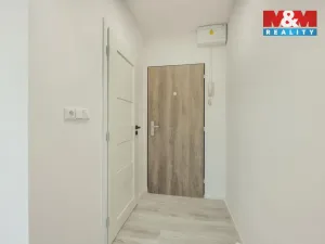 Prodej bytu 2+kk, Chřibská, 36 m2