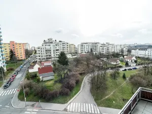 Pronájem bytu 1+kk, Praha - Záběhlice, Na Slatince, 30 m2