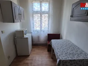 Pronájem činžovního domu, Kladno, Váňova, 265 m2