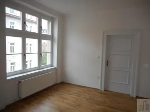 Prodej bytu 3+1, Praha - Žižkov, Koldínova, 86 m2