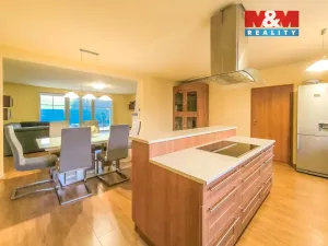 Prodej rodinného domu, Mokrovraty, 375 m2