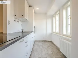 Pronájem bytu 2+1, Praha - Malá Strana, Újezd, 56 m2