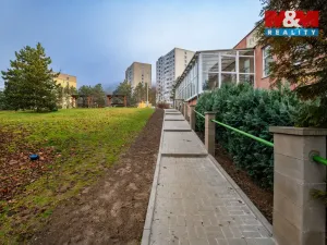 Pronájem komerční nemovitosti, Ústí nad Labem - Severní Terasa, Šrámkova, 33 m2