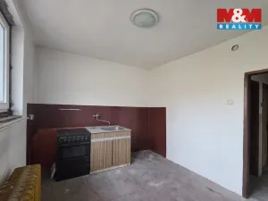 Prodej bytu 1+kk, Karlovy Vary - Rybáře, Majakovského, 24 m2