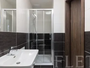 Pronájem bytu 1+kk, Praha - Třebonice, Thomasova, 33 m2