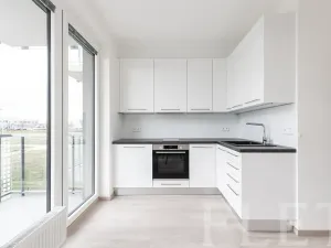 Pronájem bytu 1+kk, Praha - Třebonice, Thomasova, 33 m2