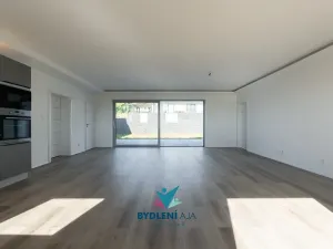 Prodej rodinného domu, Dubí, V Aleji, 206 m2