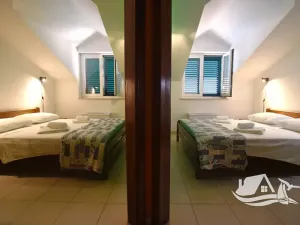 Prodej vícegeneračního domu, Vodice, Chorvatsko, 1230 m2