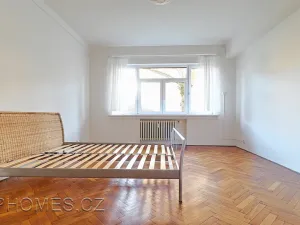 Pronájem bytu 1+kk, Praha - Vršovice, Tolstého, 30 m2
