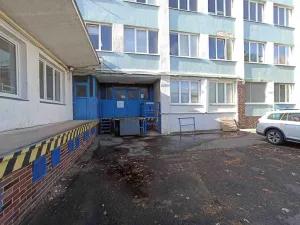 Pronájem skladu, Praha - Hostivař, U továren, 2035 m2