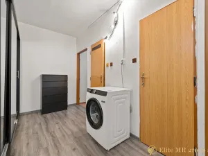 Prodej bytu 2+1, Kladruby, Stříbrská, 54 m2